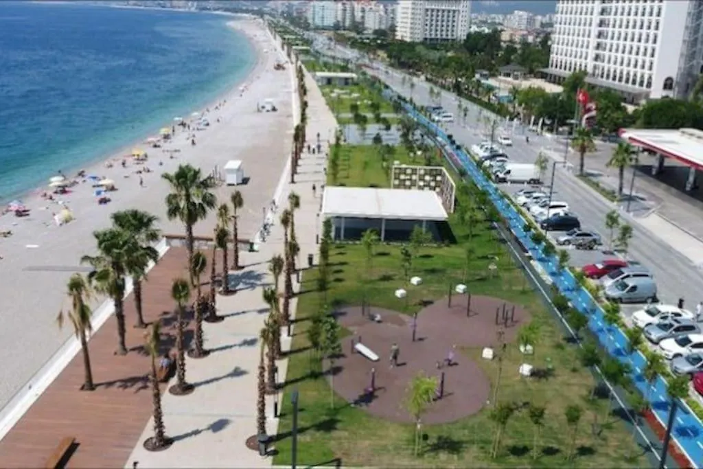 Sik, Merkezde Denize 3 Km Kueltuer Kafeler Cd. 2 Dk '12' Antália 0*,  Turquia