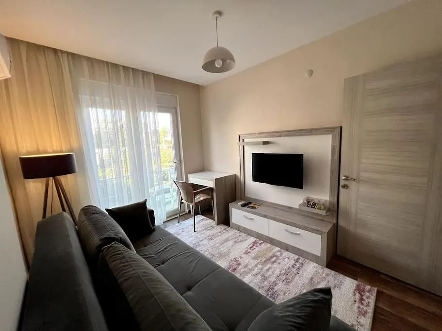 Apartamento Sik, Merkezde Denize 3 Km Kueltuer Kafeler Cd. 2 Dk '12' Antália